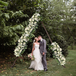 MOONQUAKE Triangle Wedding Arch Wooden Arch