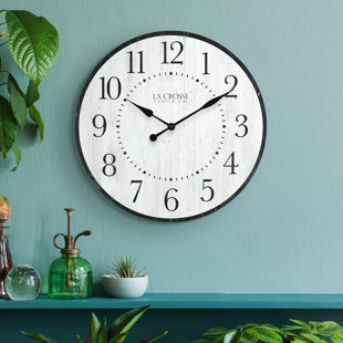 LA CROSSE TECHNOLOGY Avannah 15.75" Quartz Wall Clock