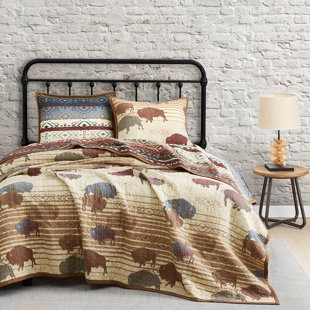 PASEO ROAD BY HIEND ACCENTS Home on the Range Printed Buffalo Aztec Cotton Western Style Reversible 3 Piece Quilt Set