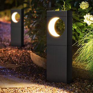 CG INTERNATIONAL TRADING Black Solar Powered Integrated LED Pathway Light Pack