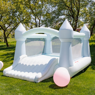 BOUNCELAND Party Castle Daydreamer Mist Bounce House