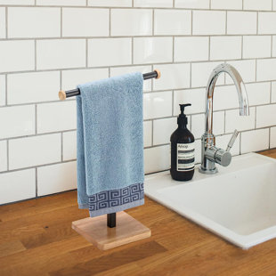 QIANXI Wood Towel Stand