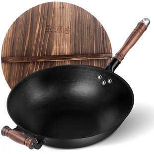 WANGYUANJI 12.6" Handmade Cast Iron Wok - Wooden Lid & Handle, Flat Bottom Pan for All Stoves