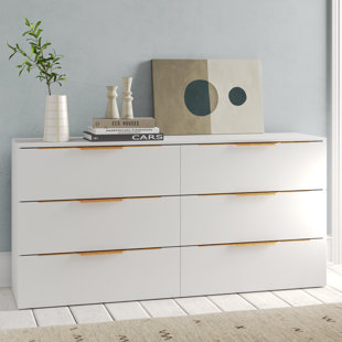 WADE LOGAN® Audrielle 6 - Drawer Dresser