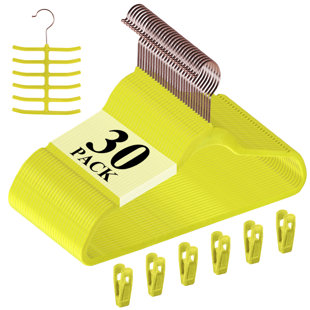 REBRILLIANT Mackaylee Velvet Non-Slip Standard Hanger (Set of 30)