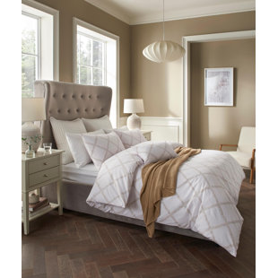 SAMANTHA FAIERS HOME Laurel Trail Linen Duvet Cover Set- King