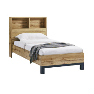 JULIANBOWEN Bett Bali