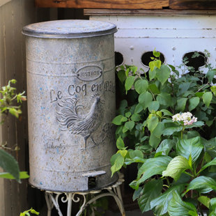 EAST URBAN HOME Vintage Metal 4.5 Gallon Step On Trash Can