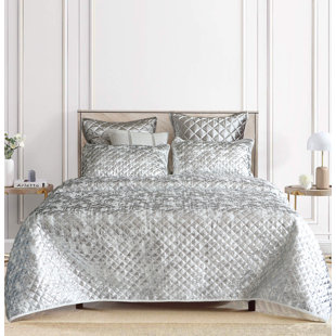 CLOUD9 DESIGN Alya Modern & Contemporary Velvet Quilt Set