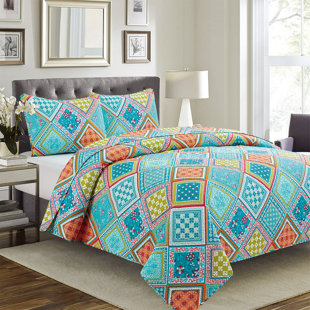 GLORY HOME DESIGN Luna Percale Floral Quilt Set