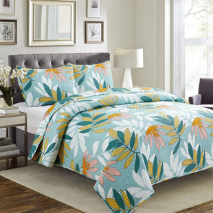 GLORY HOME DESIGN Elodie Percale Floral Quilt Set