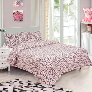 ROYALE LINENS Cheetah Girl Power Animal Print Quilt Set