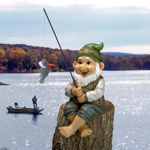 DESIGN TOSCANO Ziggy the Fishing Gnome Sitter Statue