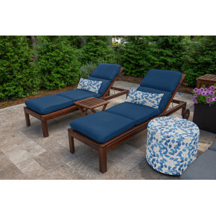 CASUAL CUSHION CORP. Floral Indoor/Outdoor Throw Pillow