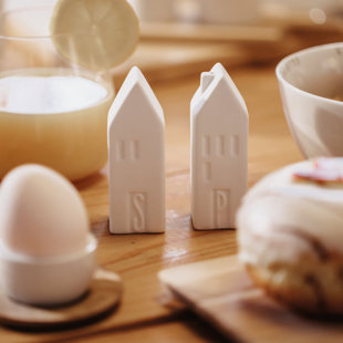 RÄDER Village House Porcelain Salt and Pepper Set