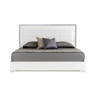 VIG FURNITURE Vegan Leather Platform Bed