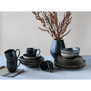 CREATABLE RUSTY 20 Piece Porcelain China Dinnerware Set - Service for 4