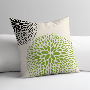 ULLI HOME Bavaria Floral Spun Polyester Indoor/Outdoor Reversible Throw Pillow