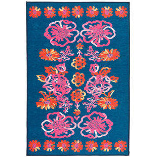DASH AND ALBERT RUGS Graphic Gerbera Fuchsia Machine Washable Rug