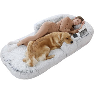 CG INTERNATIONAL TRADING Faux Fur Pet Bed