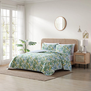 TOMMY BAHAMA HOME Tommy Bahama Paradise Point Cotton Reversible Green Quilt Set