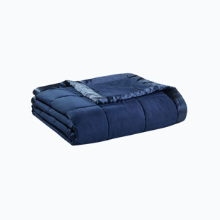 WENTY Throw Blanket