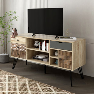 CHOCOPLANET TV Stand With Storage Cabinet And Shelves in , Natural