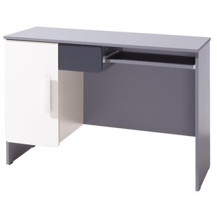 ISABELLE & MAX Standard Bedroom Set
