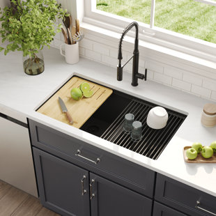 DeerValley 33" x 19" Undermount 60/40 Double Bowl Quartz Composite Kitchen Sink with Accessories