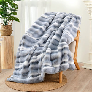 HOME SOFT THINGS Tip Dying Faux Fur Throw Blanket