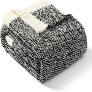 PRIYET Throw Blanket