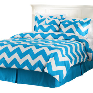 LCM HOME FASHIONS Basics Chevron / Zig Zag Comforter Set