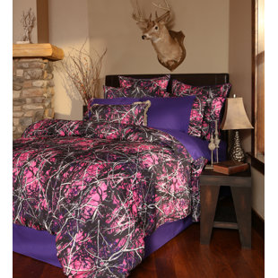 CARSTENS INC. Muddy Girl Microfiber Comforter