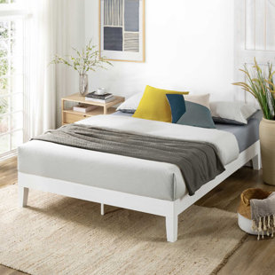 LARK MANOR™ Amaryn Solid Wood Bed