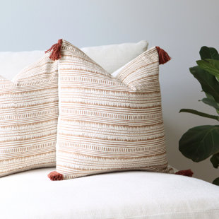 URBAN TROOS Cotton Pillow Cover