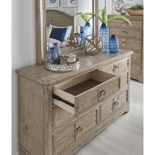 AMERICAN WOODCRAFTERS 6 - Drawer Dresser