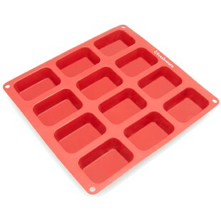 Freshware 12 Cup Non-Stick Silicone Mold with Lid