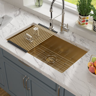 LORDEAR 32" L X 19" W Gold Undermount Kitchen Sink 16 Gauge Stainless Steel Kitchen Sink Single Bowl Sink