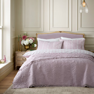 BRIDGERTON BY CATHERINE LANSFIELD Silhouette Floral Lace Bedspread Polyester Floral Bedspread