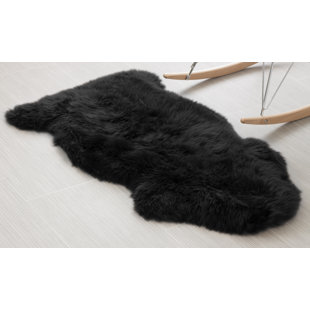 MILLWOOD PINES Bershire Sheepskin Solid Color Rug