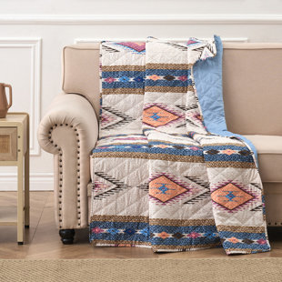 GREENLAND HOME FASHIONS Cheyenne Southwest Quilted Throw