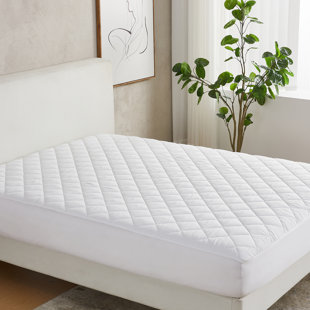 FRESHFOLDS Waterproof Down Alternative Quilted Mattress Pad