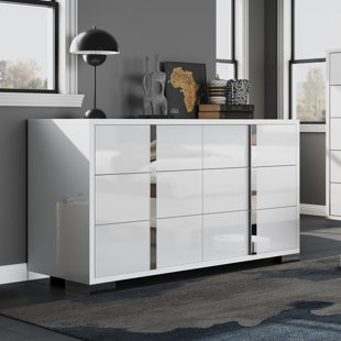 WROUGHT STUDIO™ Mercidieu Modern Highloss 6-Drawer Chest of Drawers