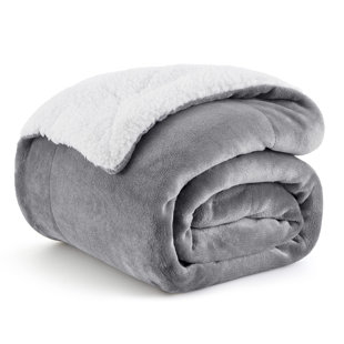 QUALITY FLOORING INC. Sherpa Fleece Throw Blanket For Couch - Thick And Warm Blanket For Winter, Soft Fuzzy Plush Christmas Blanket Gift