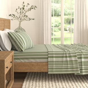 FRESHFOLDS Ultra-Soft Printed Brushed Microfiber Sheet Set