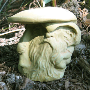 NICHOLS BROS. STONEWORKS Rainman Mushroom Statue
