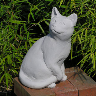 NICHOLS BROS. STONEWORKS Posing Cat Statue
