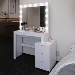 BOAHAUS LLC Boahaus Aurora Modern Lighted Makeup Vanity Table, Big Mirror, 03 Drawers, Light Bulbs, for Bedroom