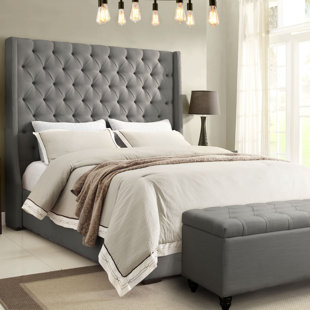 DIAMOND SOFA Park Avenue Upholstered Low Profile Platform Bed