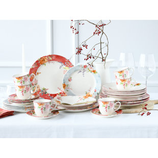 CREATABLE 30 Crimson 30 Piece Dinnerware Set